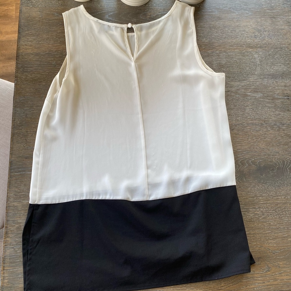 2/$15 Forever 21 white black colorblock tank top medium - Picture 3 of 5